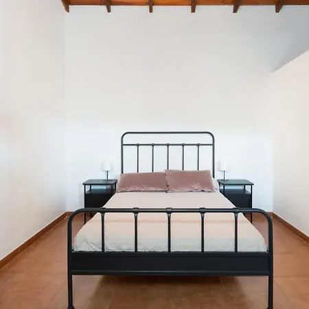Nyaraló Vivelorural Casa Priya, Teror, Pool And Views *